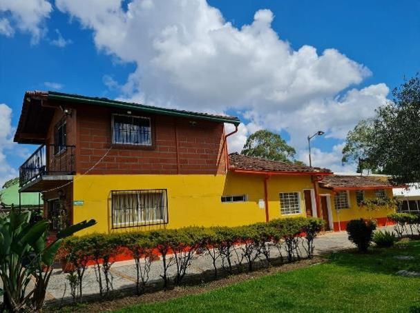Finca Hotel La Ponderosa Rionegro Exterior photo